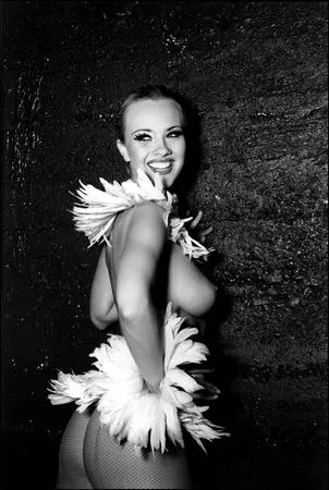 За кулисами Moulin Rouge. Кадр 2