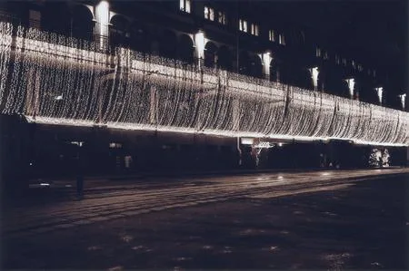 Lights. Кадр 4