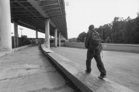 Under the bridge. Кадр 7