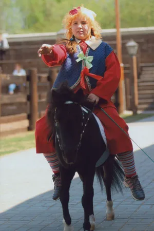 In a saddle. Кадр 13