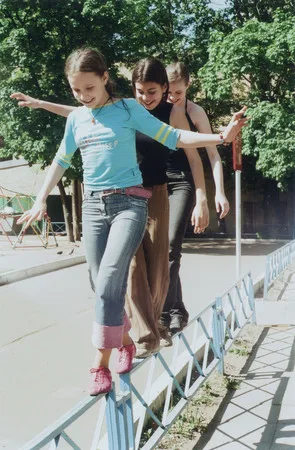 There are women in Russian villages. Кадр 4