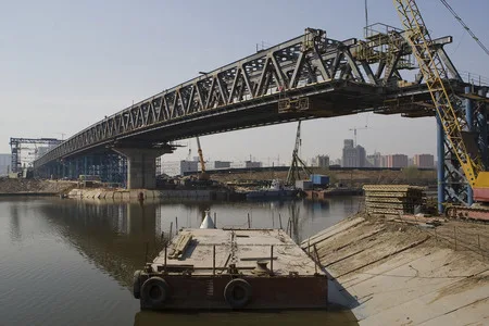 Metrobridge. Кадр 1