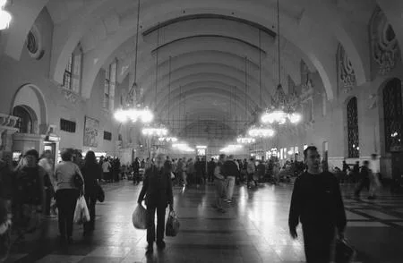 Казанский вокзал. Кадр 8