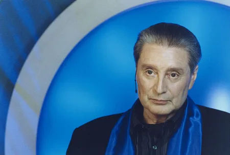 Games of reason. Кадр 1