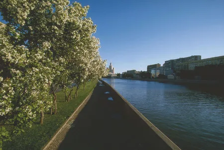 Moscow water areas. Кадр 1