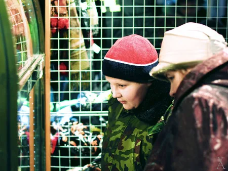 Charmed. Shopping like an art. Кадр 2