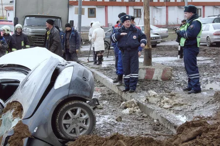 Failure of the ground in Yuzhnoye Butovo. Кадр 3