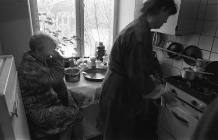 Mother. Кадр 14