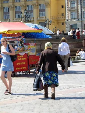 Москва. Переменная и постоянная. Кадр 6