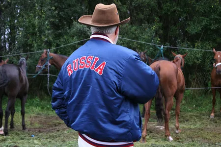Polo on Russian field. Кадр 1