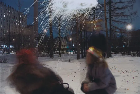 Новогодний феерверк: вечная ценность в частной собственности. Кадр 2