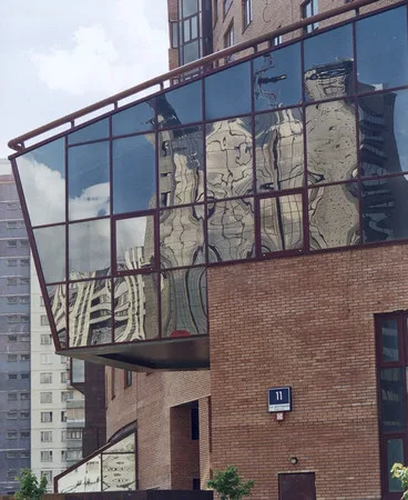 Mirror Moscow. Кадр 6