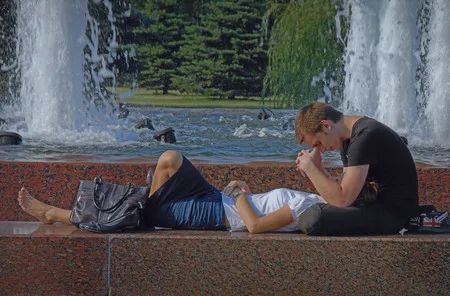 Two in the city. Кадр 5