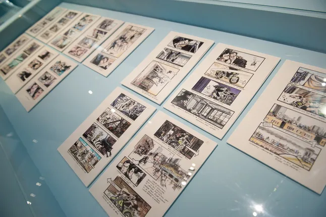 Designing 007: Fifty Years of Bond Style. Кадр 24