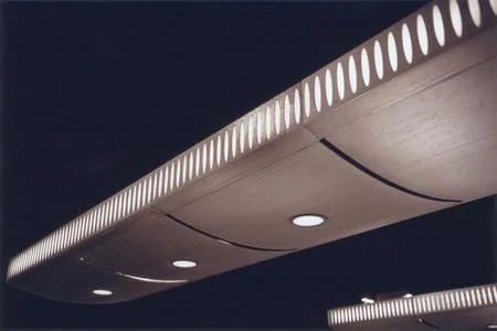Lights. Кадр 6