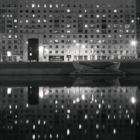 Night Moscow. Кадр 6