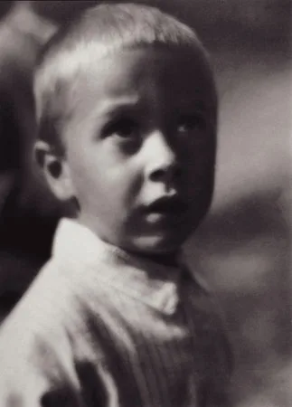 A New Look at Russian Photography, 1910s-1940s. Between Pictorialism and Constructivism. Кадр 12