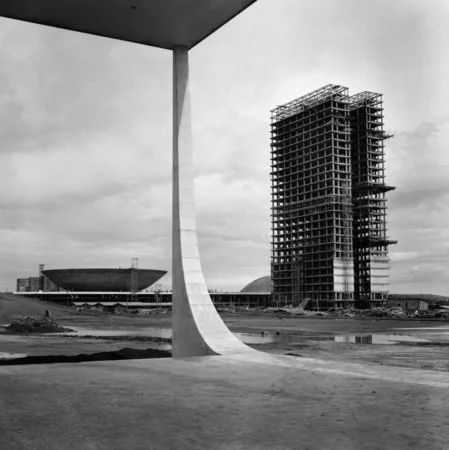 The construction of Brasilia. Кадр 3