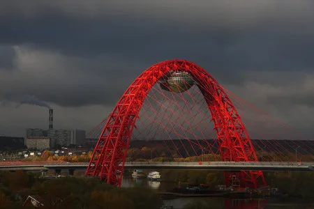 20 видов живописного моста. Кадр 7