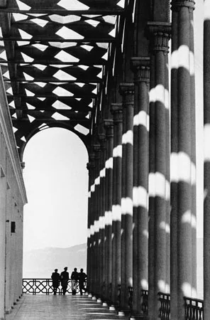 A New Look at Russian Photography, 1910s-1940s. Between Pictorialism and Constructivism. Кадр 15