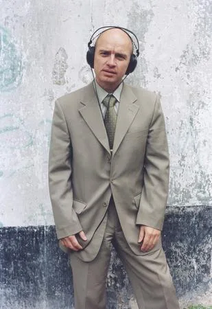 You are what you listen. Кадр 1
