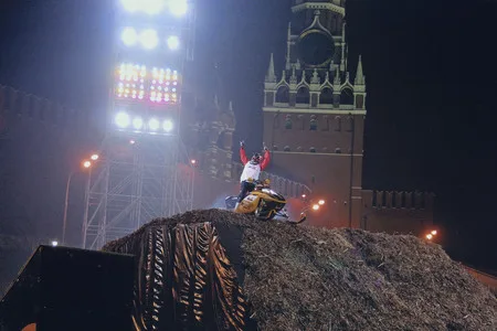 They were flying over Red Square. Кадр 2