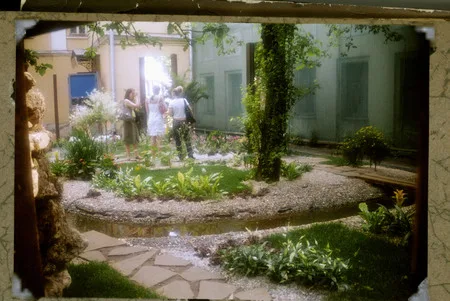 Time of gardens. Кадр 7