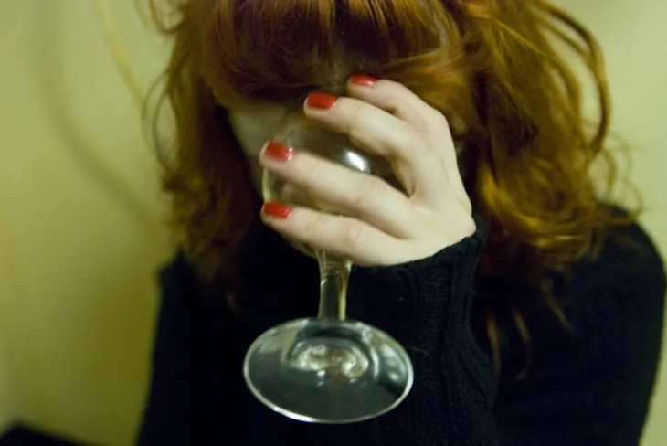 VIP-hall girl. Кадр 2