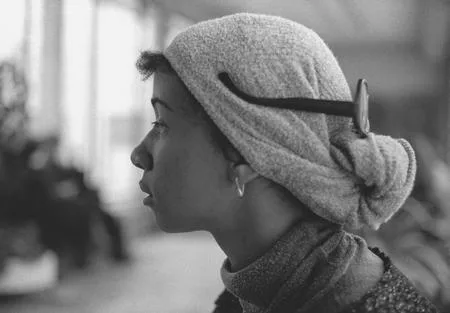 Mood of the woman. Кадр 5