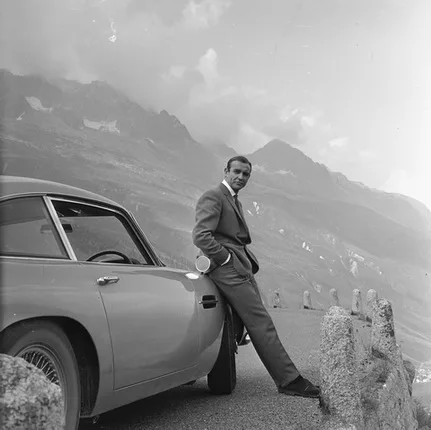 Designing 007: Fifty Years of Bond Style. Кадр 1