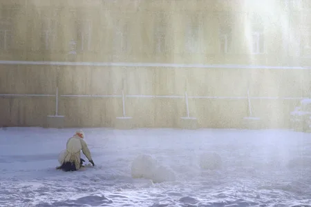 Snow people. Кадр 2