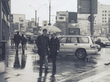 Rain in the city. Кадр 3