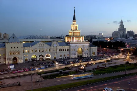Железные вокзалы Москвы. Кадр 6