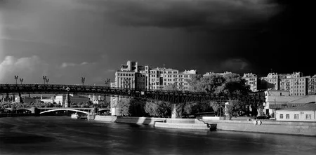 Moscow summer. Кадр 3