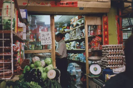 Tcherkizov market. The last days of work. Кадр 1