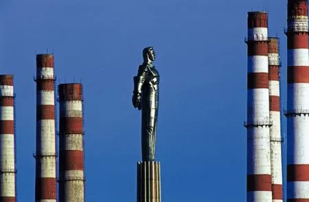 Огни и линии большого города. Кадр 1