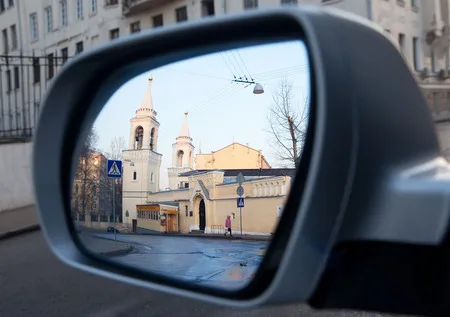 Moscow in a car mirror. Кадр 5