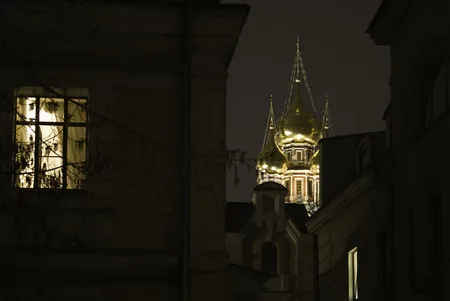 Московских окон негасимый свет. Кадр 2