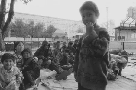 Лицо другой национальности. Кадр 15