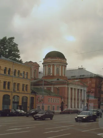 Троллейбус №45. Кадр 3