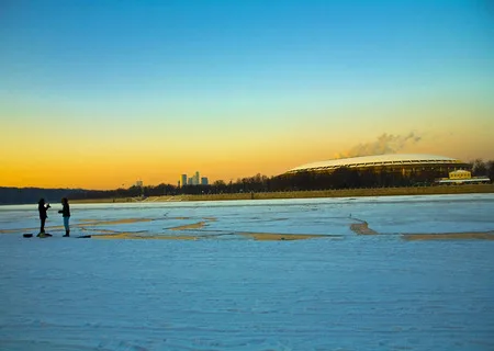 36 views of the Puddle or opening of Katsushika Hokusai monument in Moscow. Кадр 18