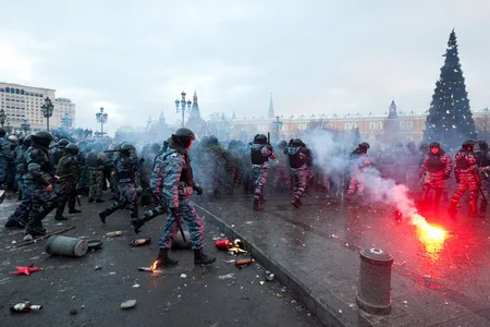 Беспорядки на Манежной площади. Кадр 10