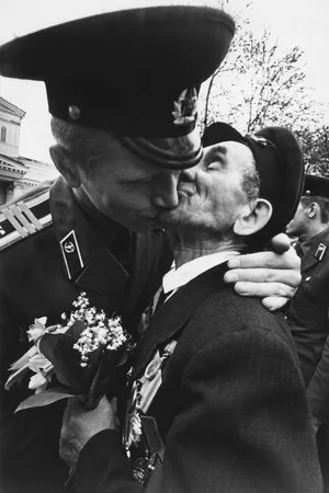 Retrospect. Кадр 35