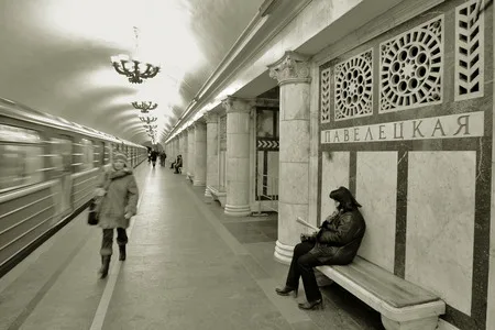 Ring subway line had been closed 55 years ago. Кадр 11