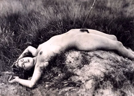 Обнаженная натура в фотографиях Герхарда Рибике. 1924-1935. Кадр 7