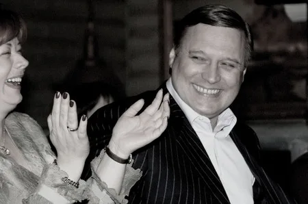 The VIP - not the VIP. Кадр 18