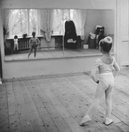 Half an hour at ballet school. Кадр 4