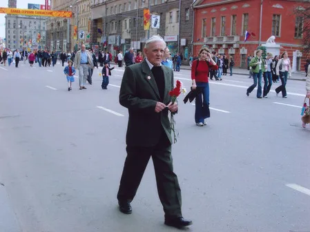 On may 9th. Tverskaya str. Moscow. Кадр 7