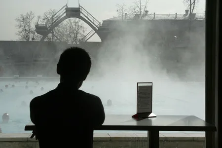 Isn’t it cold?. Кадр 3