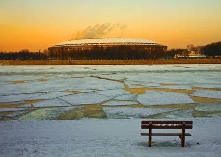 36 views of the Puddle or opening of Katsushika Hokusai monument in Moscow. Кадр 19